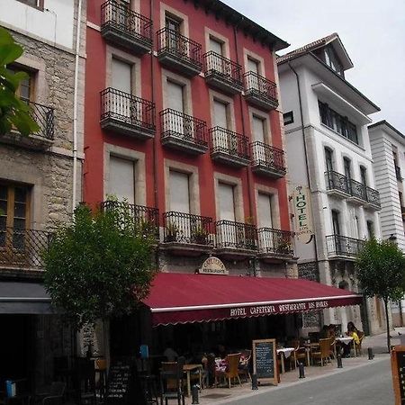 Hotel Los Robles Onís Dış mekan fotoğraf