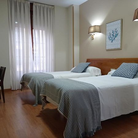 Hotel Los Robles Onís Dış mekan fotoğraf