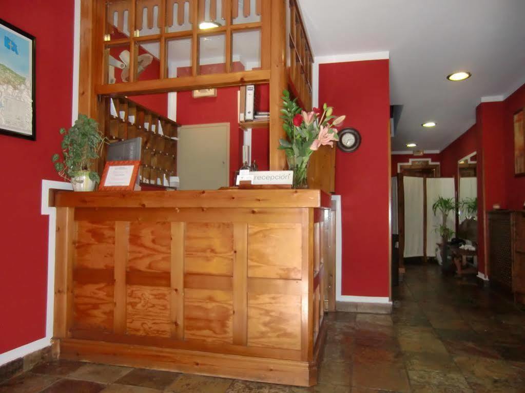 Hotel Los Robles Onís Dış mekan fotoğraf