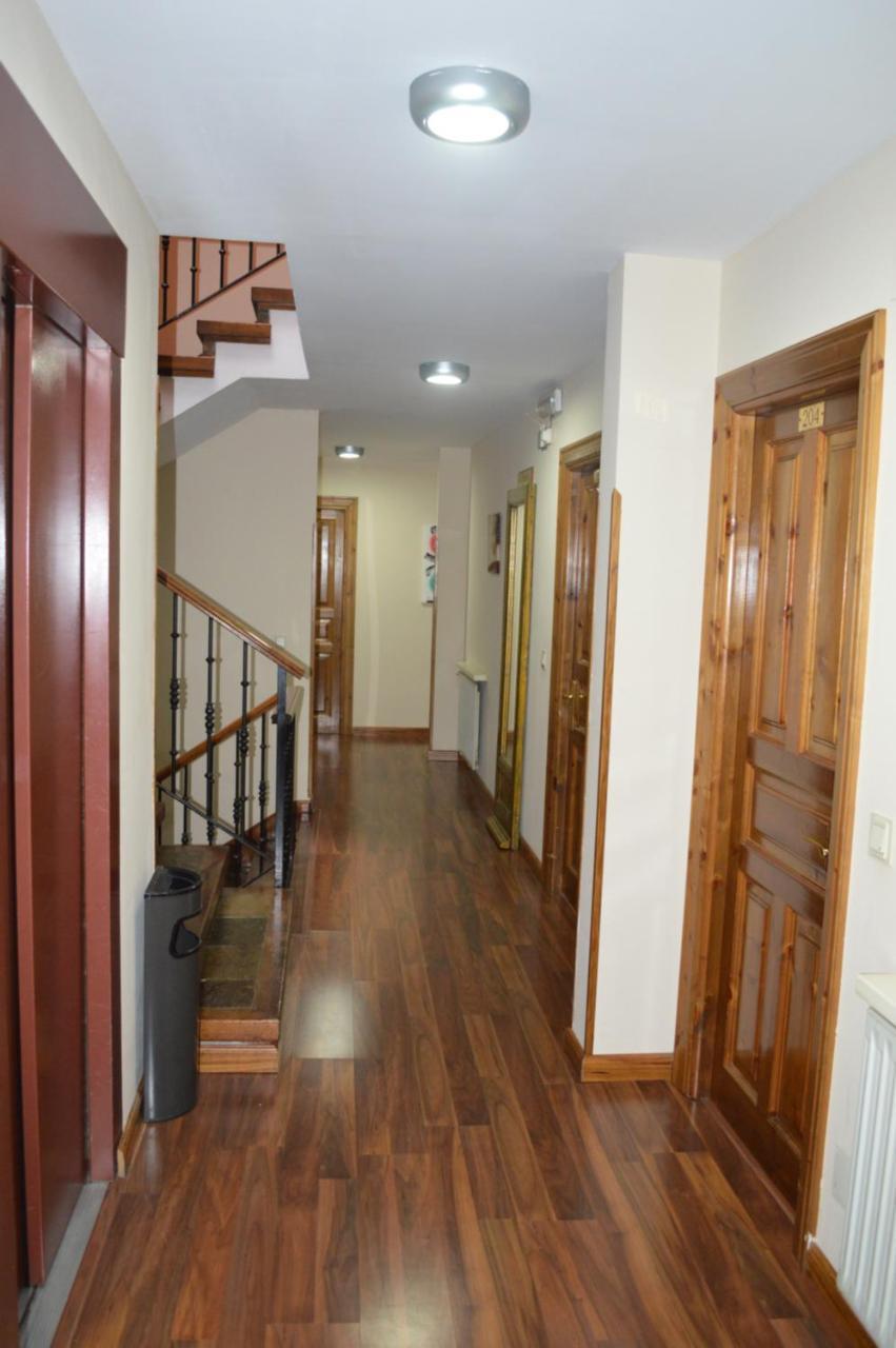Hotel Los Robles Onís Dış mekan fotoğraf
